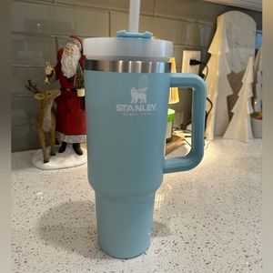 STANLEY 40oz quencher mug